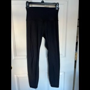 Lululemon Align 23” Black Embossed, size 4 EUC
